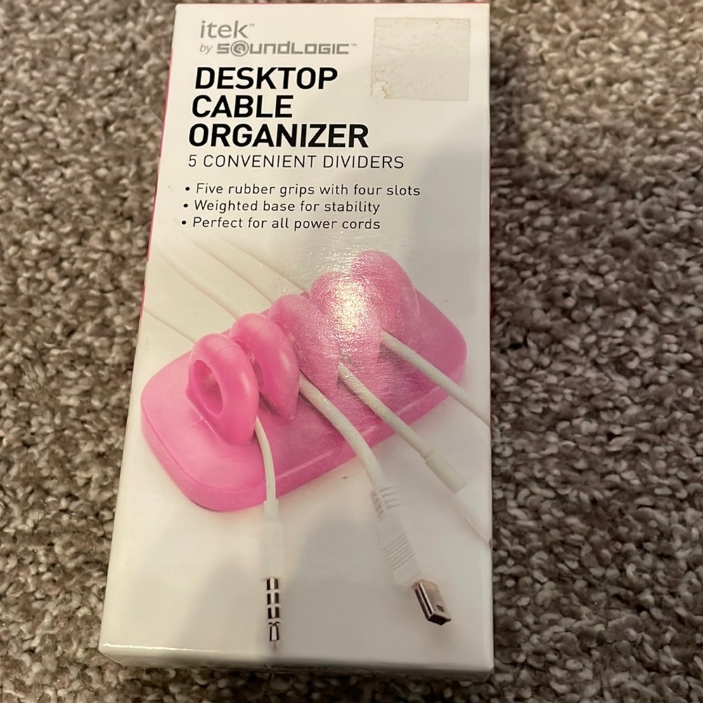New itek by Soundlogic desktop cable organizer for iPhone, android